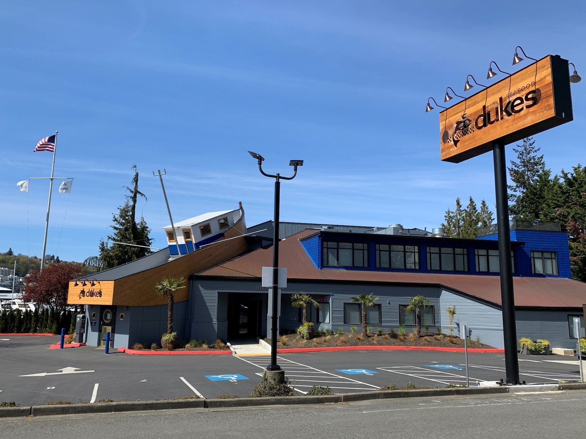 Wilcox Construction top commercial construction companies seattle Dukes Seafood South Lake Union 00015 Duke's Seafood is one of our iconic restaurant projects, showcasing why we are a top 10 general contractor in Seattle